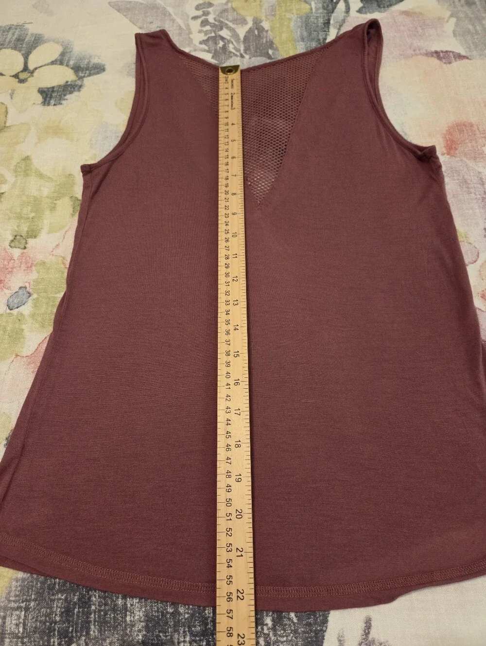 ALO Yoga Warm Up Mauve Modal Mesh Deep V-Neck Performance Tank‎ Women's Size S
